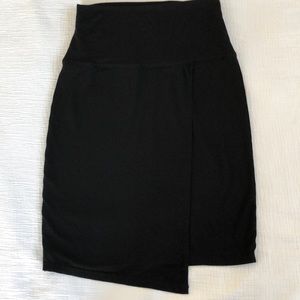 Athleta black lyocell skirt